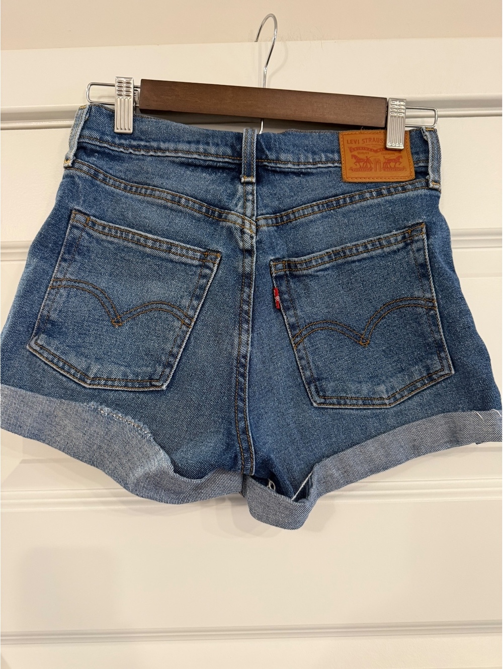 Levi’s Women's Denim Jean Shorts Roll Hem Button Fly 27
